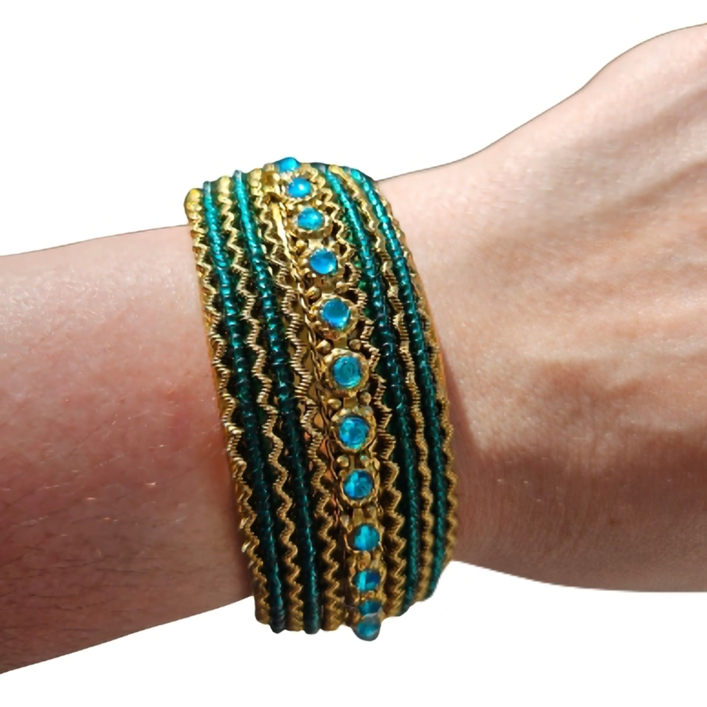 Beautiful Elegant Women's Bracelet - Picture 8 of 11